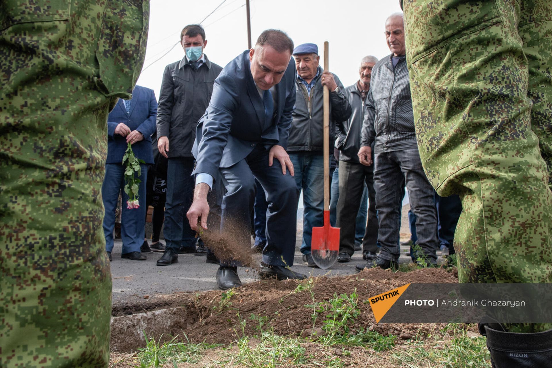 Церемония перезахоронения останков участника ВОВ Егиша Ованнисяна (25 октября 2021). Талин, Арагацотн - Sputnik Արմենիա, 1920, 25.10.2021