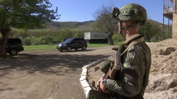 Миротворцы России обеспечили безопасное посещение паломниками монастыря Амарас в Нагорном Карабахе - Sputnik Армения