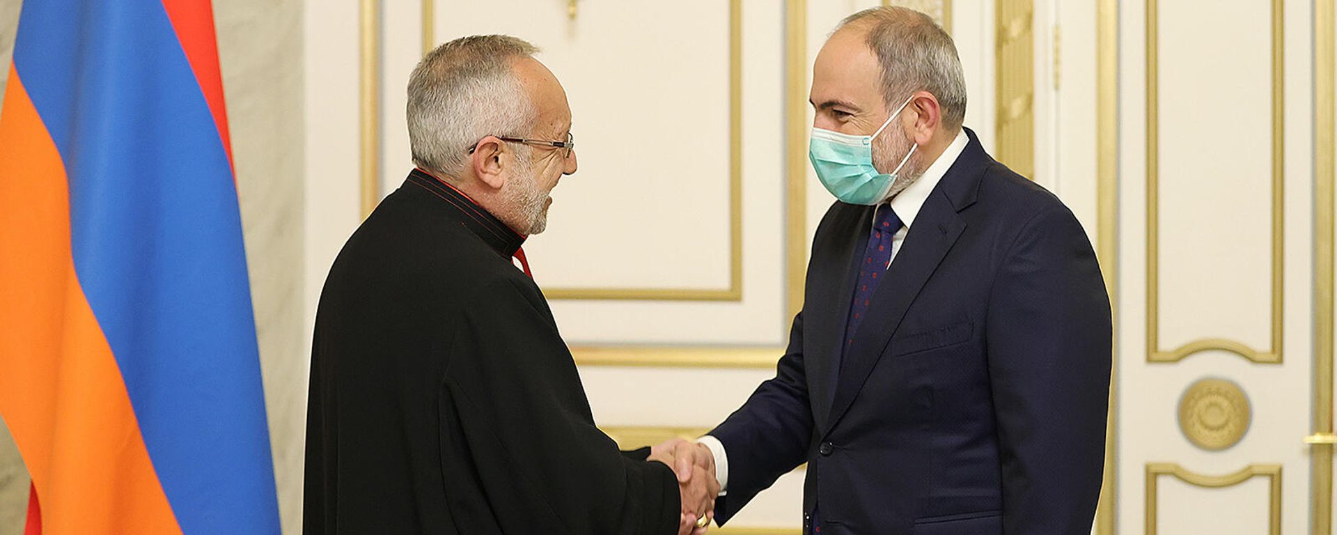 Премьер-министр Никол Пашинян принял патриарха католического Патриаршества Дома Киликийского Рафаэля Минасяна (29 октября 2021). Еревaн - Sputnik Армения, 1920, 29.10.2021