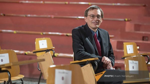 Преподаватель древнеармянского языка в Папском Восточном институте Марко Байс - Sputnik Армения