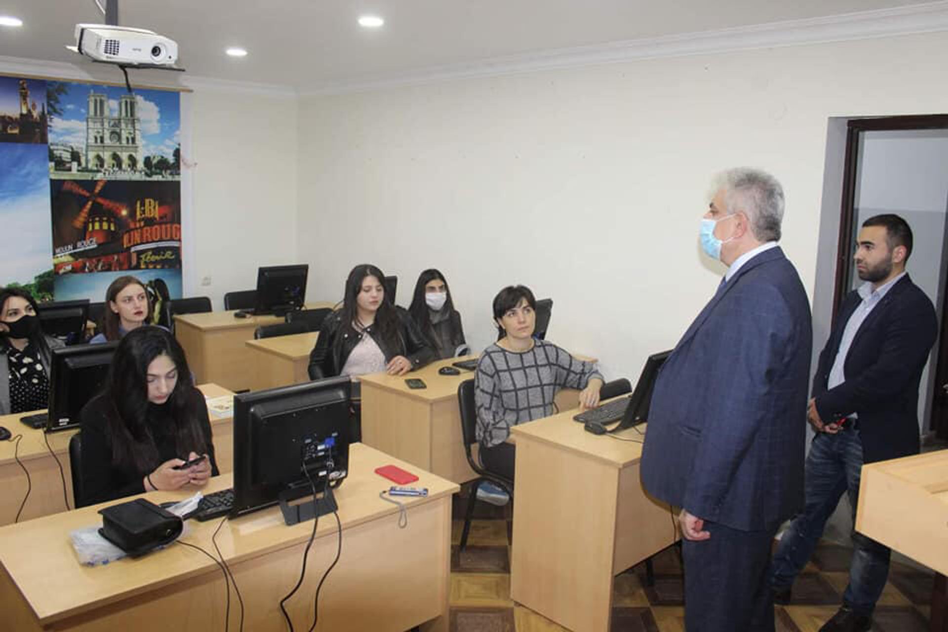 В Карабахе открылся первый центр азербайджановедения по инициативе фонда Genesis Armenia (2 ноября 2021). Степанакерт - Sputnik Армения, 1920, 02.11.2021