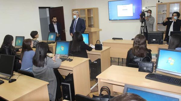 В Карабахе открылся первый центр азербайджановедения по инициативе фонда Genesis Armenia (2 ноября 2021). Степанакерт - Sputnik Армения