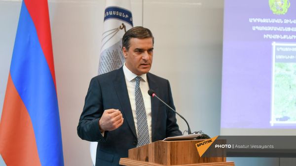 Пресс-конференция зашитника прав человека в Армении Армана Татояна (3 ноября 2021). Еревaн - Sputnik Армения