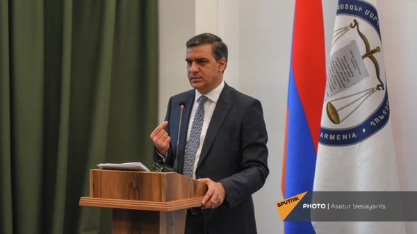 Пресс-конференция защитника прав человека в Армении Армана Татояна (3 ноября 2021). Еревaн - Sputnik Армения