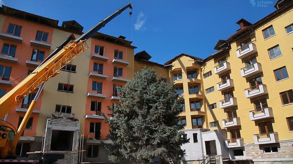 Строительство жилых зданий в Степанакерте Строительство жилых зданий в Степанакерте - Sputnik Армения