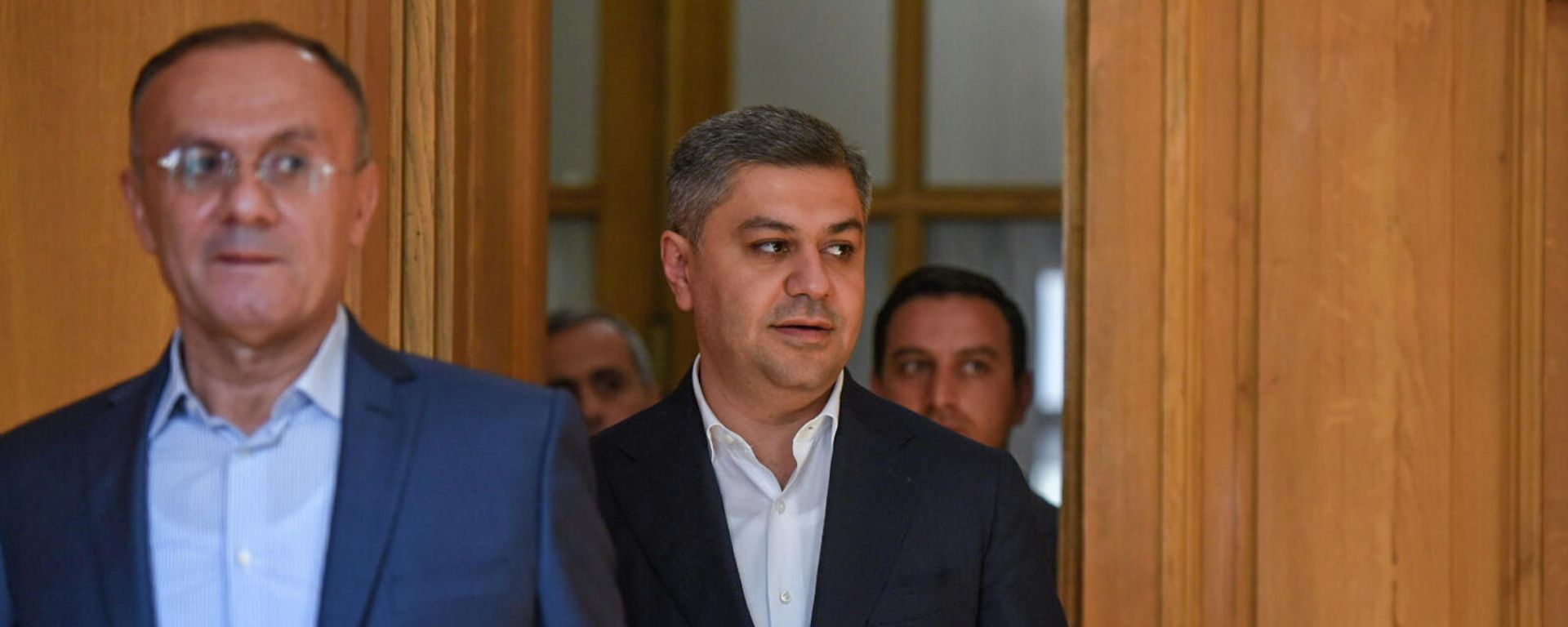 Սեյրան Օհանյանն ու Արթուր Վանեցյանը - Sputnik Արմենիա, 1920, 04.11.2021