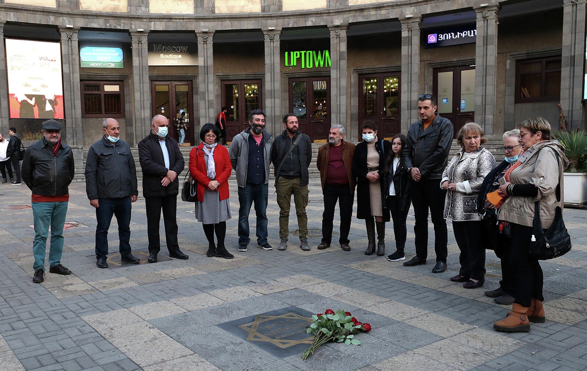Երևանում բացվեց կինոօպերատոր Ռուդոլֆ Վաթինյանի աստղը    - Sputnik Արմենիա, 1920, 05.11.2021