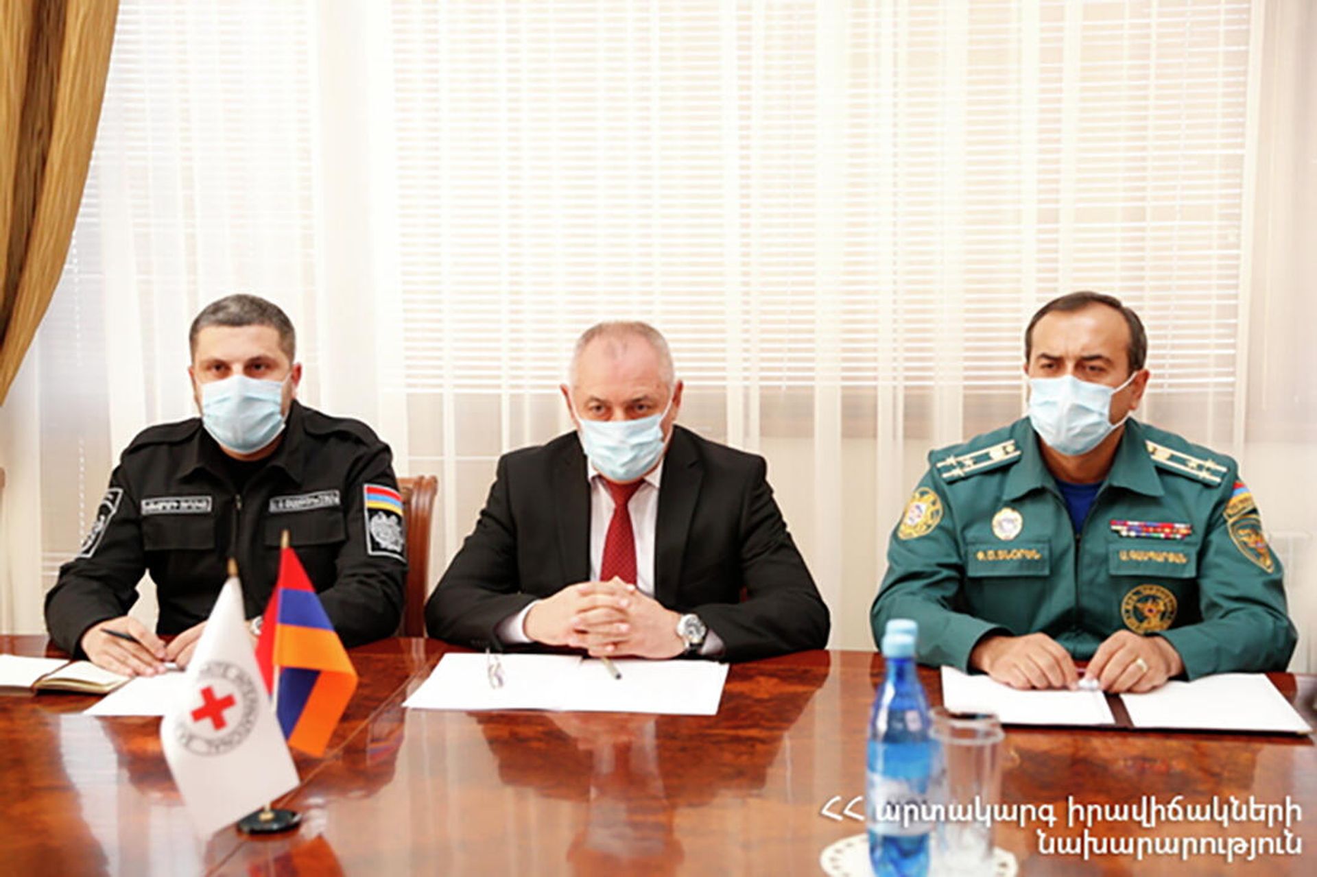 ԱԻ նախարարն ընդունել է ԿԽՄԿ պատվիրակության ղեկավարին   - Sputnik Արմենիա, 1920, 05.11.2021