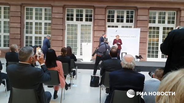 Ангеле Меркель вручили медаль за выдающиеся заслуги в политике - Sputnik Армения