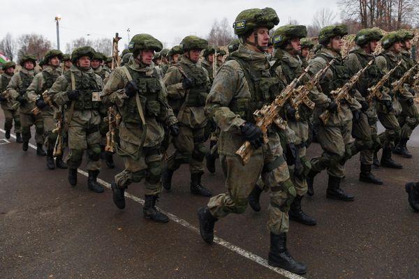 В маневрах принимают около 1800 человек, представляющих страны-участницы ОДКБ, и до 300 единиц вооружения. - Sputnik Армения