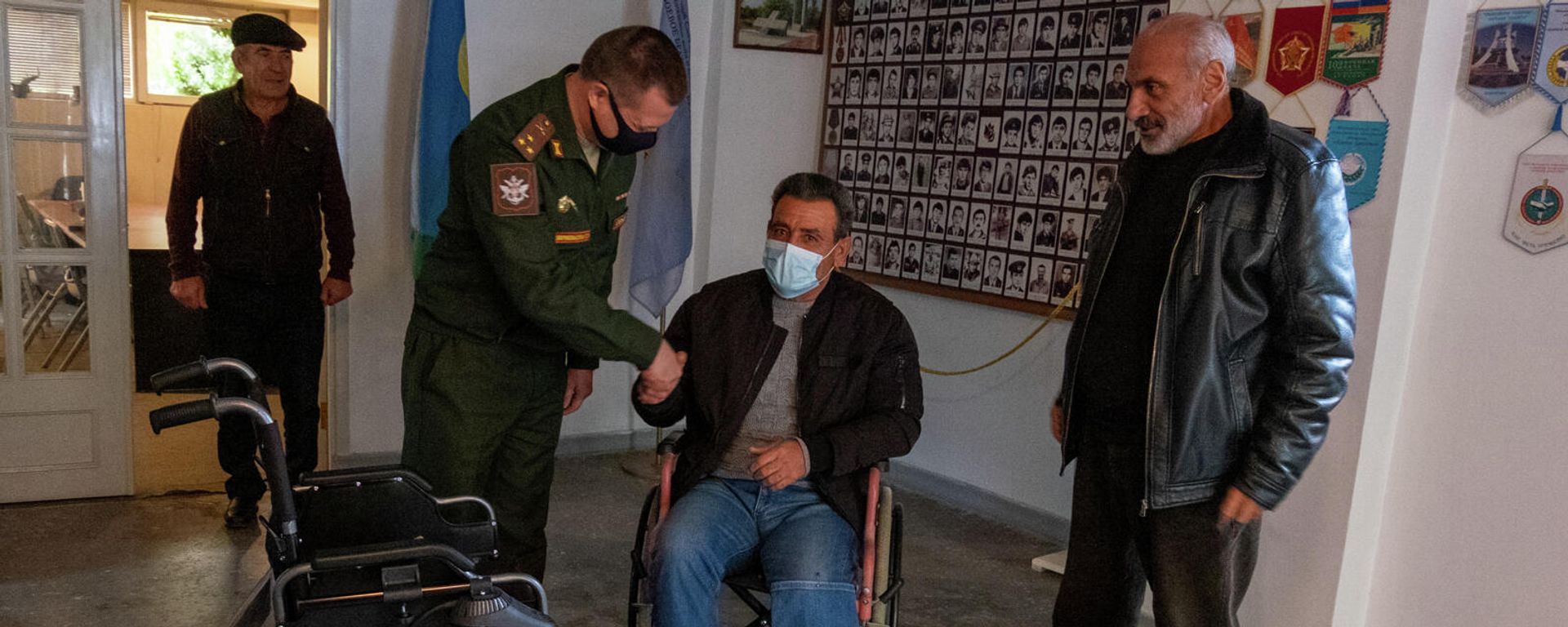 Ветеран афгана, один из командиров отряда ополченцев Тигран Мец Размик Казарян - Sputnik Армения, 1920, 12.11.2021