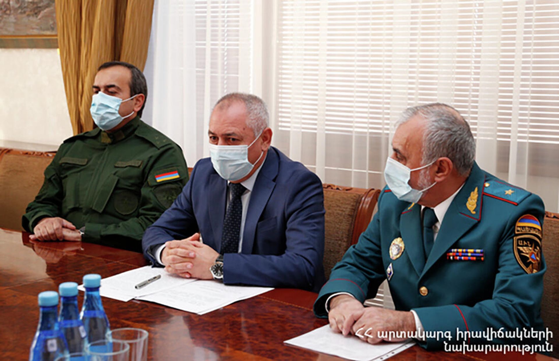 Министр по чрезвычайным ситуациям Андраник Пилоян принял генерального директора ЗАО Южно-Кавказская железная дорога Алексея Мельникова (12 ноября 2021). Ереван - Sputnik Արմենիա, 1920, 12.11.2021