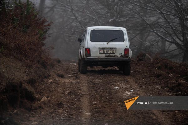 «Նիվան» այն քիչ ավտոմեքենաներից է, որ կարող է անցնել այս ճանապարհով - Sputnik Արմենիա
