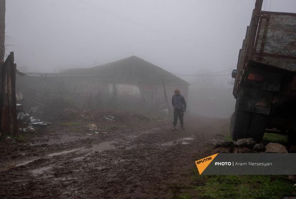 До полноценного функционирования альтернативных дорог села Барцраван, Воротан и Шурнух оказались фактически отрезанными от остальной части страны. - Sputnik Армения