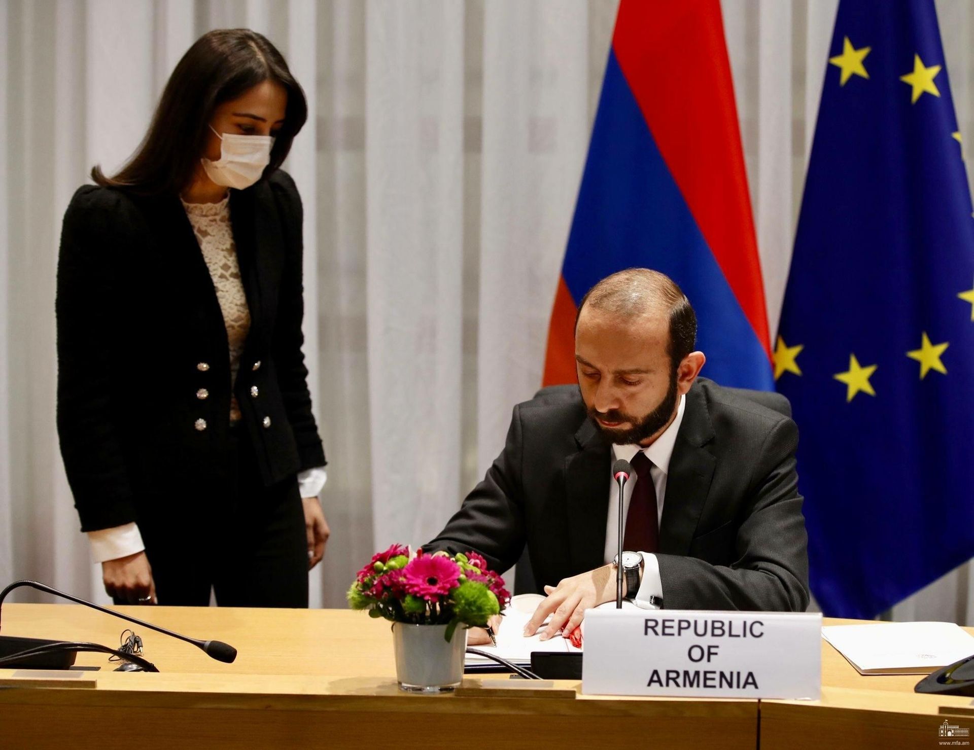 Բրյուսելում ստորագրվել է Հայաստան-ԵՄ Ընդհանուր ավիացիոն համաձայնագիրը - Sputnik Արմենիա, 1920, 15.11.2021