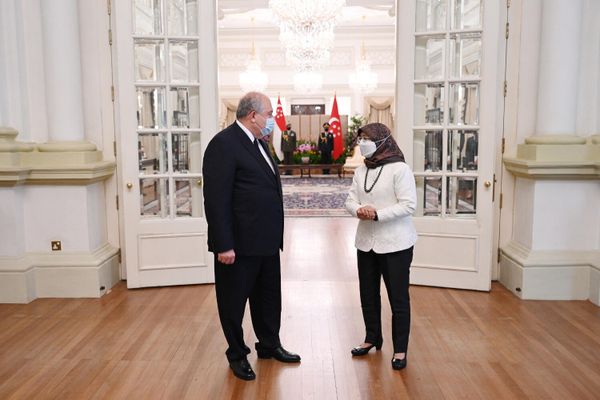 Президент Армен Саркисян встретился с Президентом Сингапура Халимой Якоб (17 ноября 2021). Сингапур - Sputnik Армения