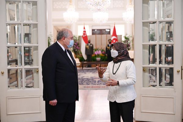 Президент Армен Саркисян встретился с Президентом Сингапура Халимой Якоб (17 ноября 2021). Сингапур - Sputnik Армения