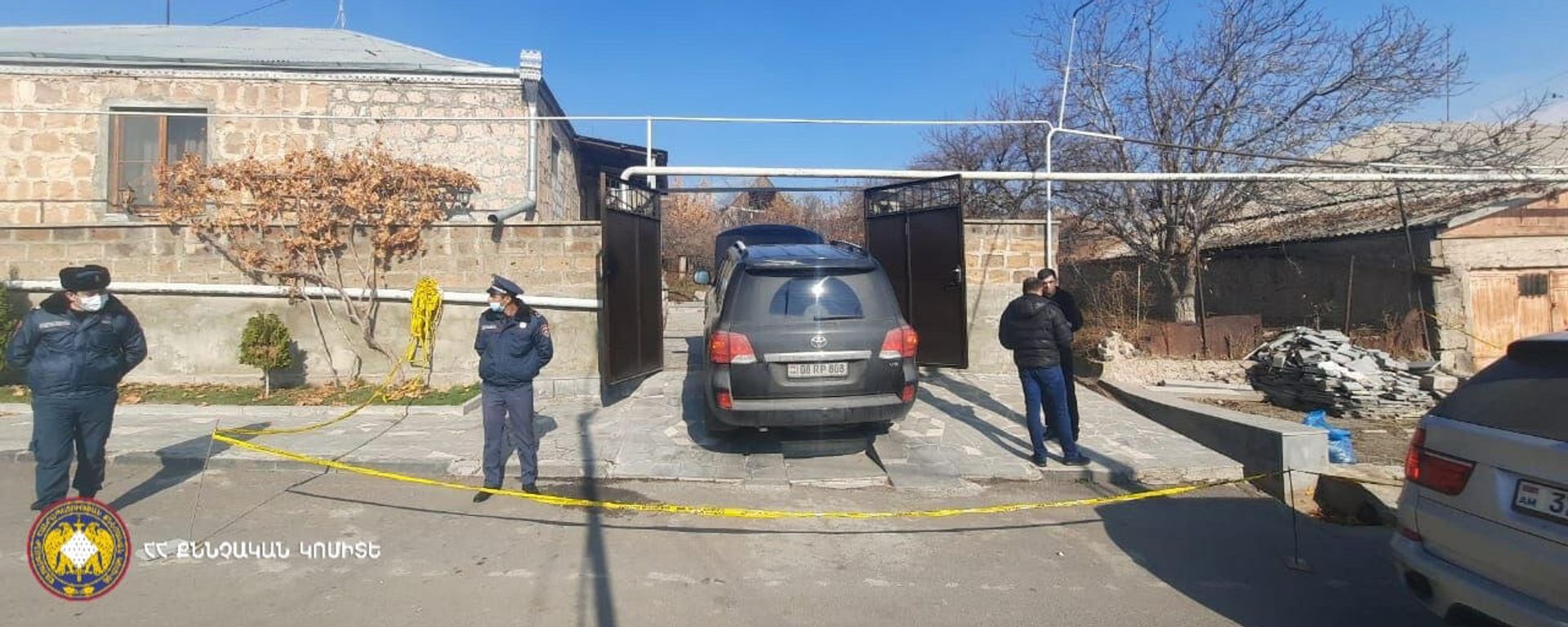 Տան բակը, որտեղ տեղի է ունեցել պայթյունը - Sputnik Արմենիա, 1920, 18.11.2021