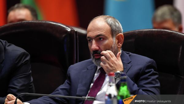 Премьер-министр Армении Никол Пашинян на заседании Евразийского межправительственного совета (19 ноября 2021). Еревaн - Sputnik Արմենիա