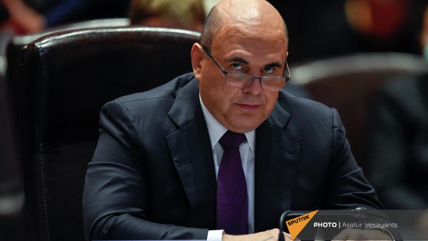 Председатель правительства России Михаил Мишустин на заседании Евразийского межправительственного совета (19 ноября 2021). Еревaн - Sputnik Армения