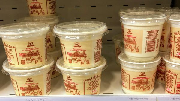 Молочные продукты в супермаркете - Sputnik Армения