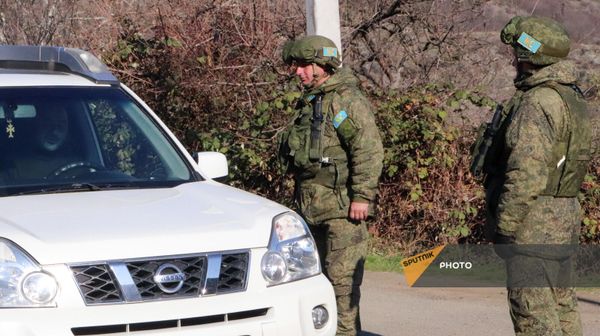 Пост российских миротворцев в Карабахе - Sputnik Армения