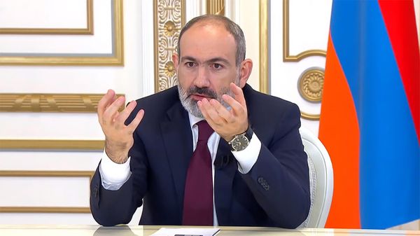 Վարչապետ Նիկոլ Փաշինյանը օնլայն ասուլիսի ժամանակ (23 նոյեմբերի, 2021թ․). Երևան - Sputnik Արմենիա