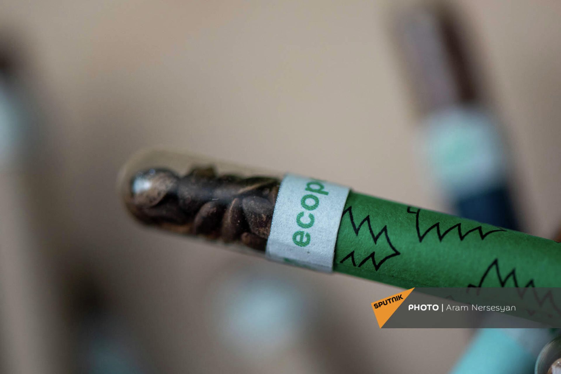 Ручка Eco pen с семенами Ручка Eco pen с семенами - Sputnik Արմենիա, 1920, 26.11.2021