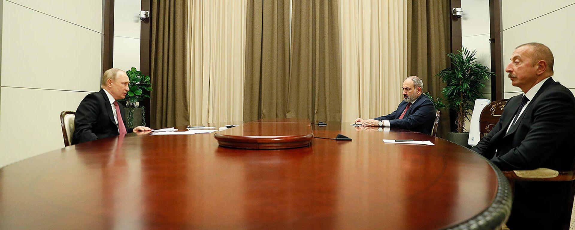 Հայաստանի վարչապետ Նիկոլ Փաշինյանի, Ռուսաստանի նախագահ Վալդիմիր Պուտինի և Ադրբեջանի նախագահ Իլհամ Ալիևի եռակողմ հանդիպումը (26 նոյեմբերի, 2021թ․). Սոչի - Sputnik Արմենիա, 1920, 29.11.2021
