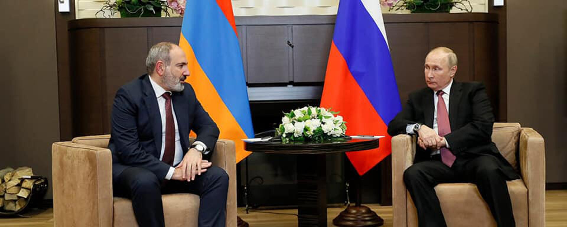 Двухсторонняя встреча президента России Владимира Путина и премьер-министра Армении Никола Пашиняна (26 ноября 2021). Сочи - Sputnik Армения, 1920, 08.01.2022