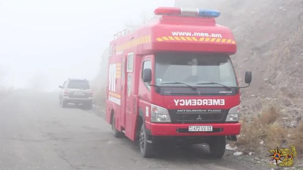 Քարաթափում Զովունի գյուղից դեպի Կորեայի ձոր տանող ավտոճանապարհին - Sputnik Արմենիա