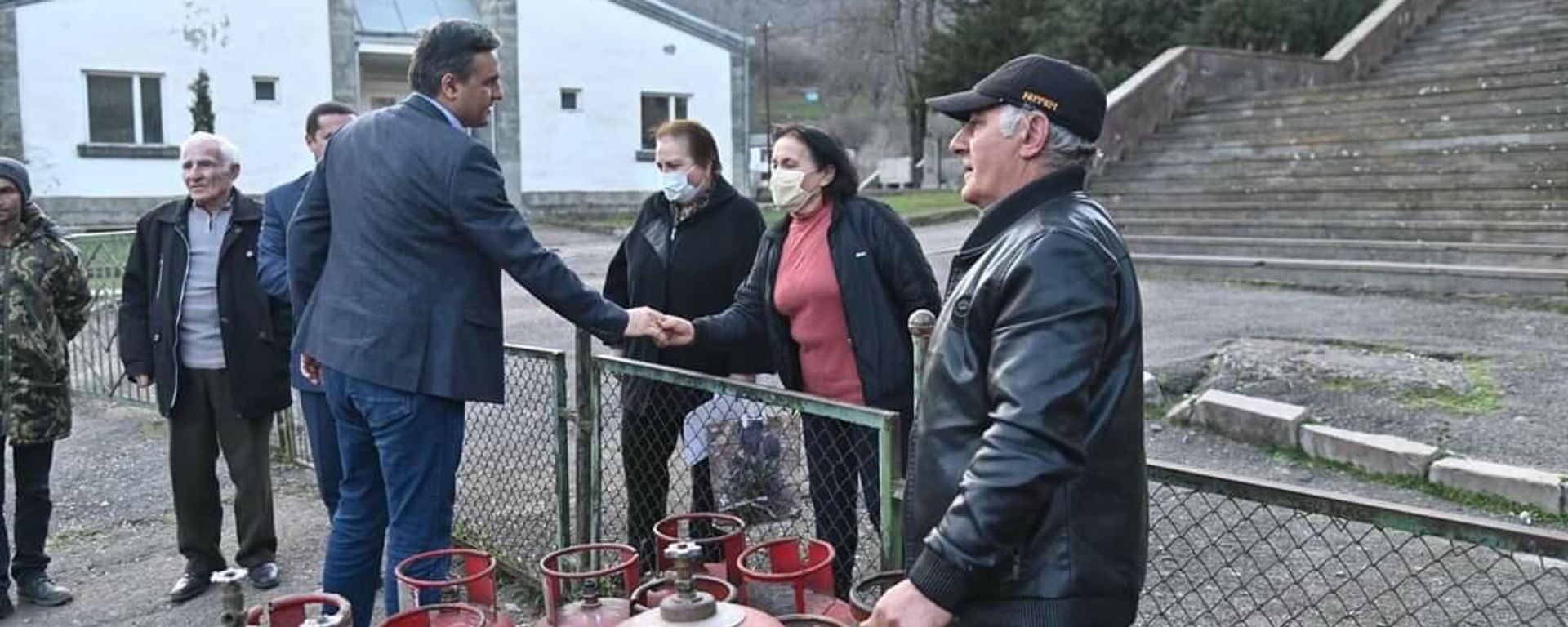 Արման Թաթոյանը Կապան համայնքի ղեկավար Գևորգ Փարսյանի ուղեկցությամբ այցելել է Շիկահող ու Ճակատեն գյուղեր։ - Sputnik Արմենիա, 1920, 30.11.2021