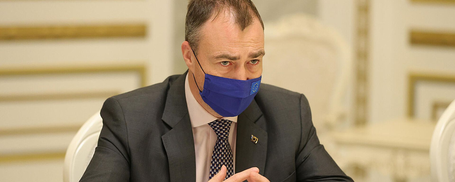 Спецпредставитель ЕС по вопросам Южного Кавказа и кризиса в Грузии Тойво Клаар на встрече с премьер-министром Армении (30 ноября 2021). Еревaн - Sputnik Армения, 1920, 12.01.2022