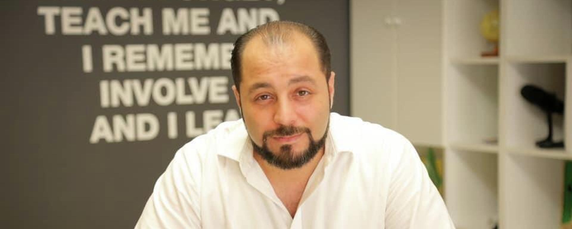 Ալոյան. «Դասագրքերի և՛ թղթային, և՛ էլեկտրոնային տարբերակով հնարավոր է լուծել հասանելիության հարցը» - Sputnik Արմենիա, 1920, 02.12.2021