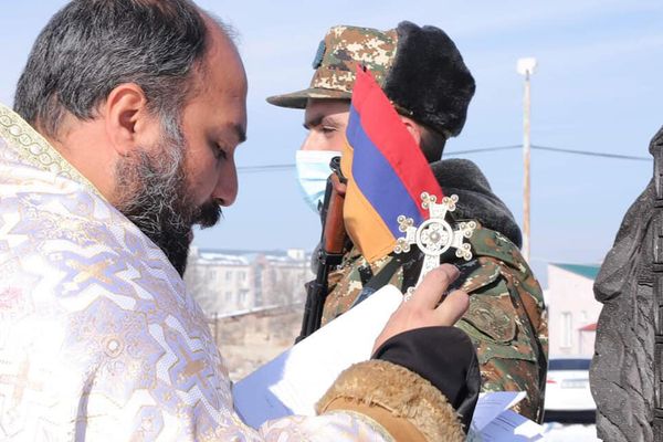 Հայրենիքի պաշտպանության համար կյանքը զոհաբերած օդաչուների հիշատակին նվիրված «Անավարտ թռիչք» հուշարձանի բացման արարողությունը (4 դեկտեմբերի, 2021թ)․ Գյումրի - Sputnik Արմենիա
