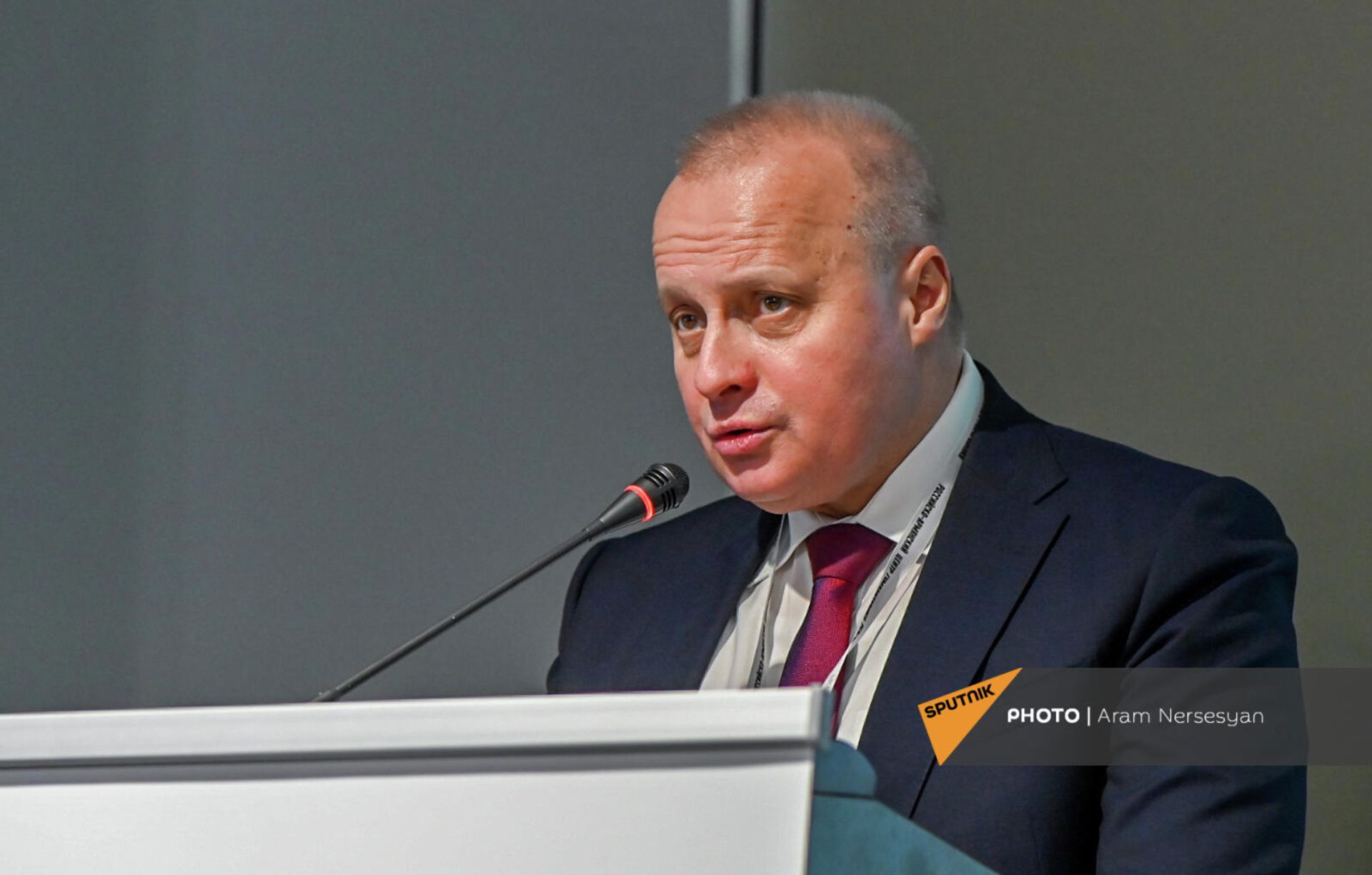 Посол РФ в Армении Сергей Копыркин на международной научно-практической конференции Исторический опыт Спитакского землетрясения. современные технологии сейсмической безопасности (6 декабря 2021). Еревaн - Sputnik Армения, 1920, 06.12.2021
