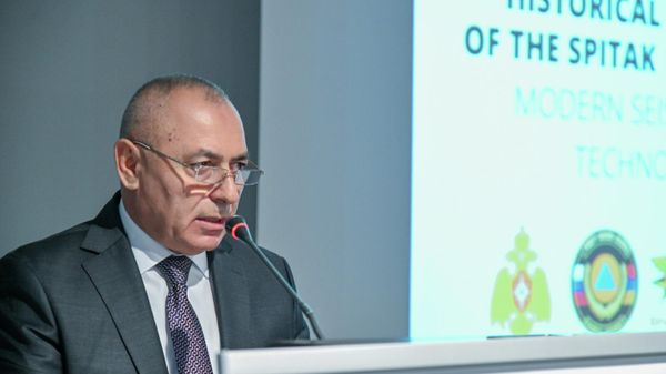 Министр по чрезвычайным ситуациям Андраник Пилоян на международной научно-практической конференции Исторический опыт Спитакского землетрясения. современные технологии сейсмической безопасности (6 декабря 2021). Еревaн - Sputnik Армения