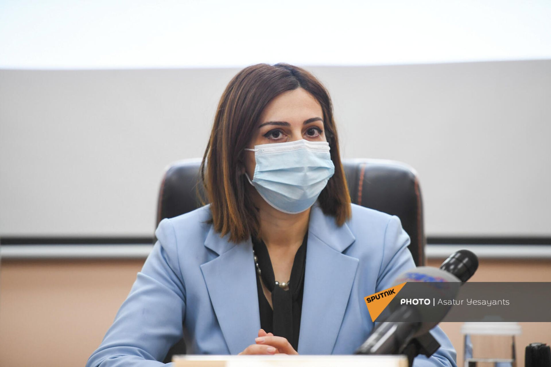 Министр здравоохранения Анаит Аванесян на пресс-конференции по вопросу экспорта вакцины местного производства Спутник Лайт (6 декабря 2021). Еревaн - Sputnik Армения, 1920, 06.12.2021