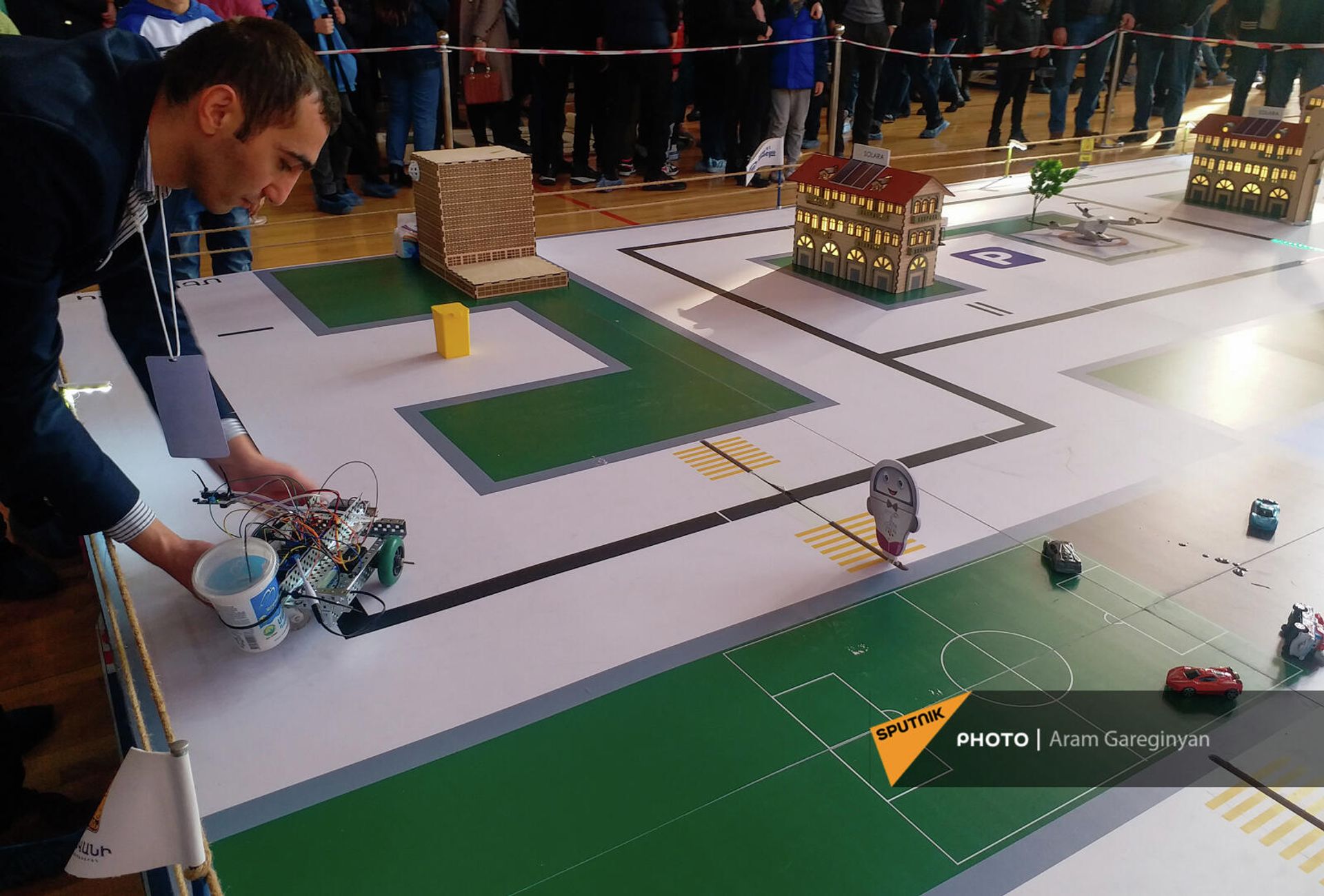 Республиканский школьный конкурс робототехники ArmRobotics в Ереване - Sputnik Армения, 1920, 13.12.2021