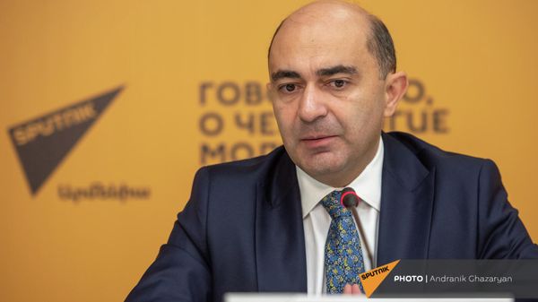 Пресс-конференция лидера партии Просвещенная Армения Эдмона Марукяна по итогам года (16 декабря 2021). Еревaн - Sputnik Армения