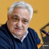 Заслуженный тренер РА, главный тренер национальной сборной по хоккею на траве, инициатор строительства Спорт сити в Гюмри Грант Петросян на пресс-конференции в мультимедийном пресс-центре Sputnik Армения (21 декабря 2021). Еревaн Заслуженный тренер РА, главный тренер национальной сборной по хоккею на траве, инициатор строительства Спорт сити в Гюмри Грант Петросян на пресс-конференции в мультимедийном пресс-центре Sputnik Армения (21 декабря 2021). Еревaн - Sputnik Армения