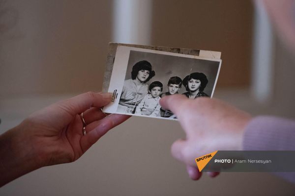 Вдова Национального героя Армении Гегазника Микаеляна Эмилия Вдова Национального героя Армении Гегазника Микаеляна Эмилия - Sputnik Армения