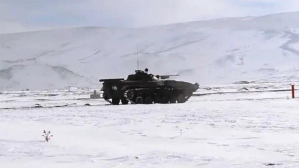 Подготовка мотострелков к конкурсу Суворовский натиск на российской военной базе в Армении - Sputnik Армения
