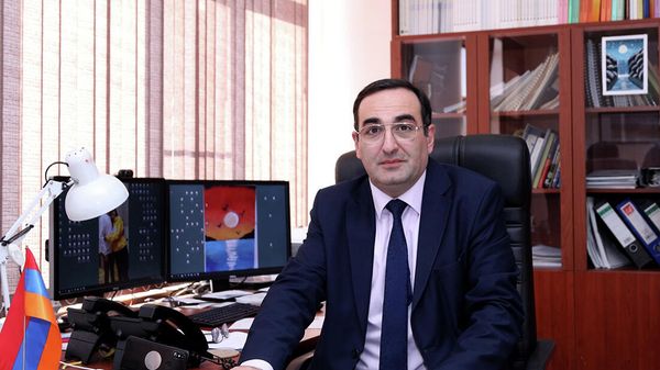 Задиректора ГНКО Территориальная служба сейсмической защиты МЧС сейсмолог Сос Маргарян - Sputnik Армения