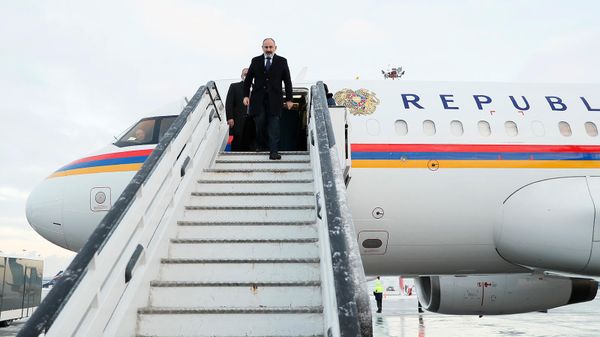 Премьер-министр Никол Пашинян прибыл с визитом на неформальную встречу лидеров стран СНГ (28 декабря 2021). Санкт-Петербург - Sputnik Армения