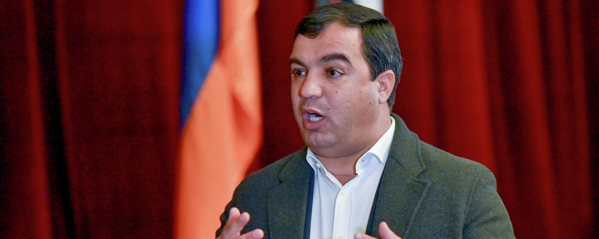 Кандидат в главы общины Паракар от партии Страна для жизни Володя Григорян - Sputnik Արմենիա, 1920, 09.01.2022