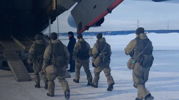 Самолеты с миротворцами ОДКБ вылетают на помощь Казахстану   - Sputnik Армения