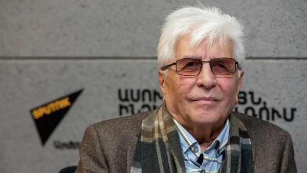 Роберт Амирханян в гостях радио Sputnik - Sputnik Армения