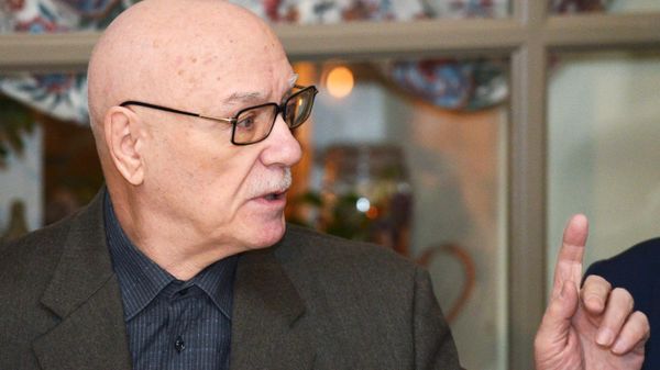 Леонид Куравлев на юбилее благотворительного фонда поддержки деятелей искусства Артист (26 сентября 2013). Москвa - Sputnik Армения