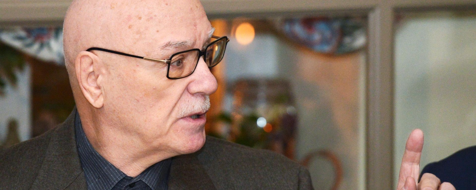 Леонид Куравлев на юбилее благотворительного фонда поддержки деятелей искусства Артист (26 сентября 2013). Москвa - Sputnik Армения, 1920, 10.01.2022